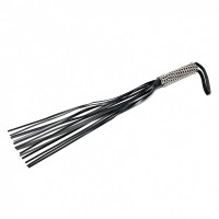 Rimba - Flogger med kjettinghåndtak  Rimba - Flogger med kjettinghåndtak
