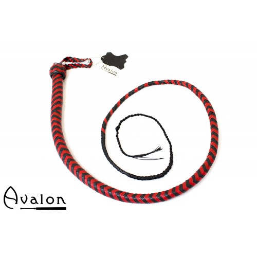 Avalon - BEHEMOTH - Bullwhip Heavy Handle, Svart og Rød 1,5 m Avalon - BEHEMOTH - Bullwhip Heavy Handle, Svart og Rød 1,5 m